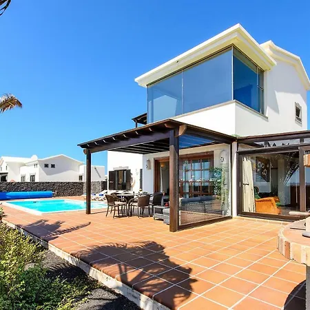 Hipoclub Villas,tabarovilla Villa *