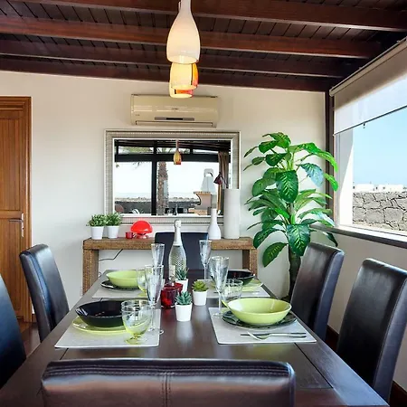 Hipoclub Villas,tabarovilla Villa Playa Blanca (Lanzarote)